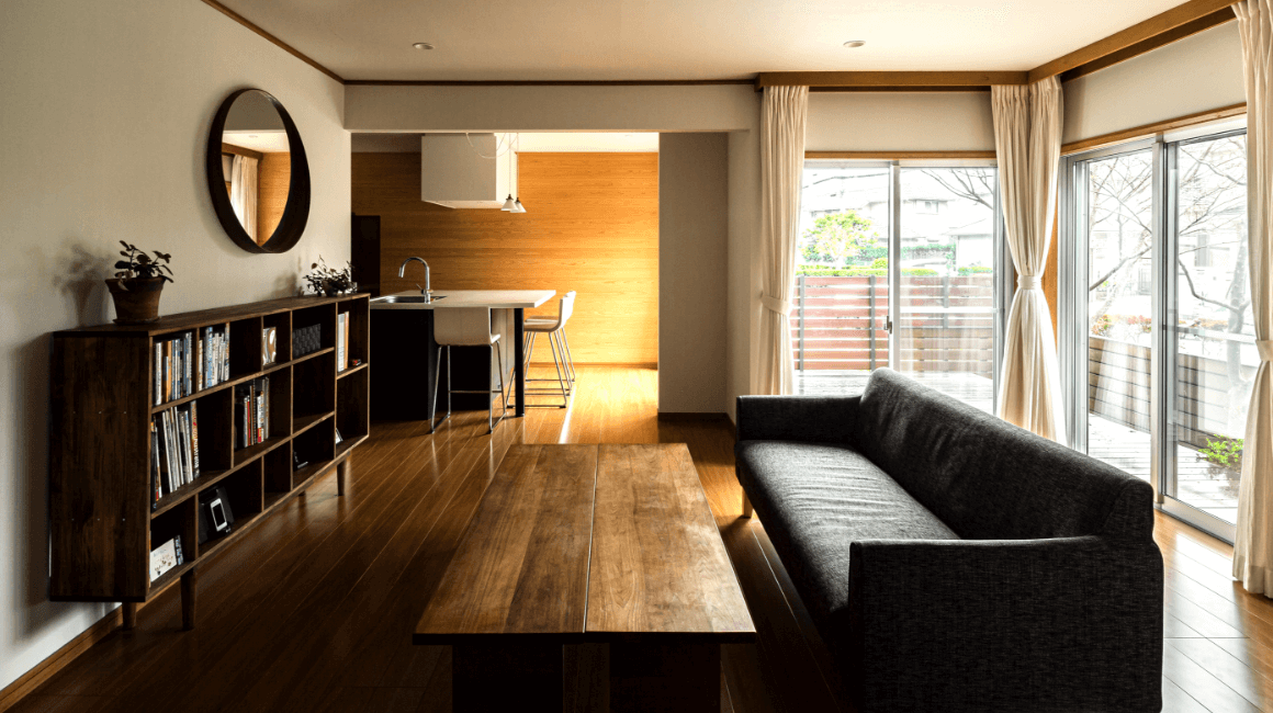 写真:光の差し込む部屋