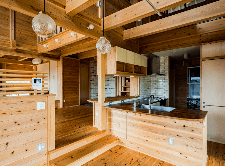 写真：木造家屋のキッチン